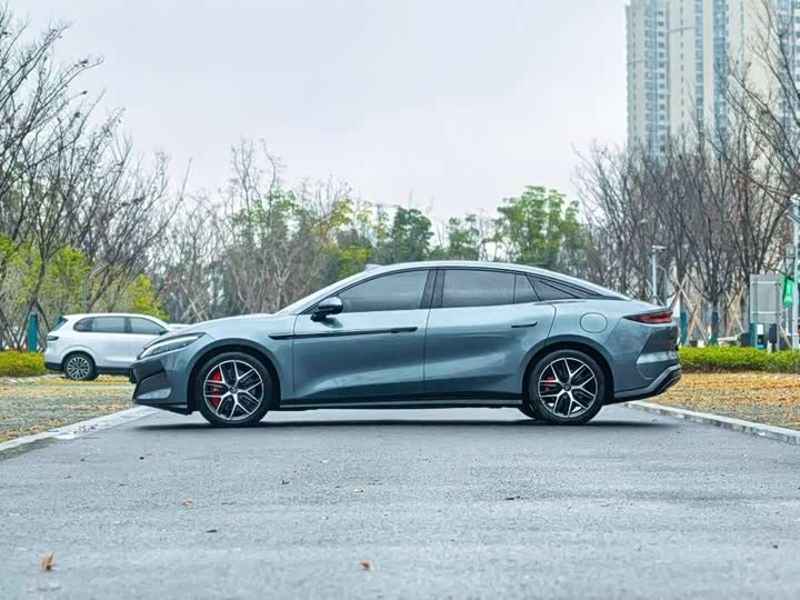 Фото 3 - BYD Han L