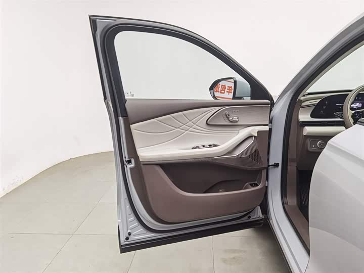 Фото 8 - Exeed RX C-DM Hybrid