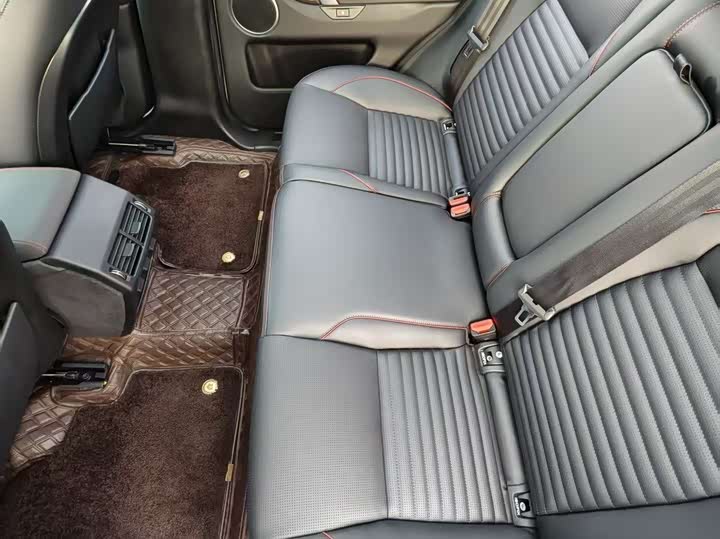 Фото 5 - Land Rover Discovery Sport