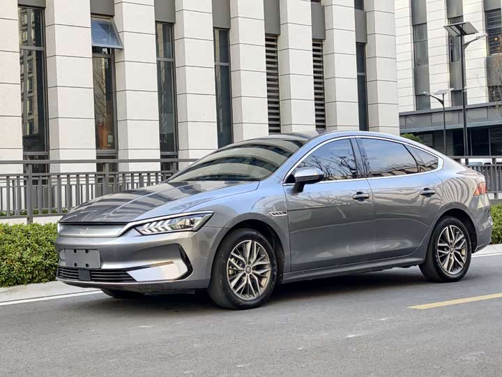 Фото 1 - BYD Qin Plus