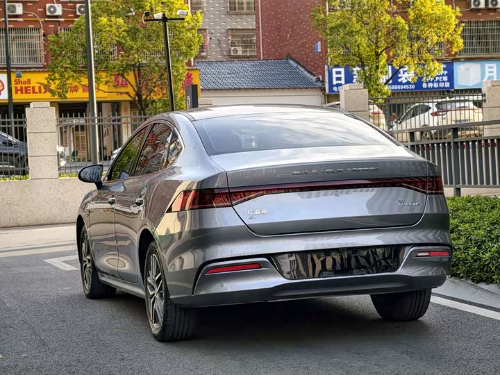 Фото 3 - BYD Qin Plus