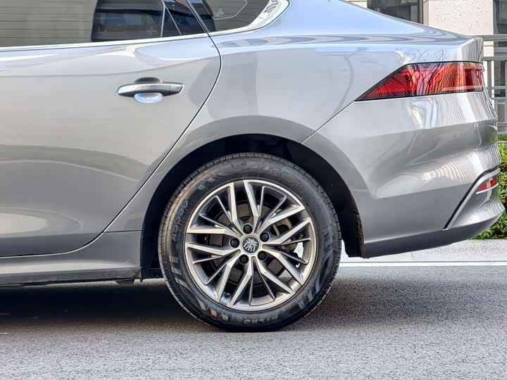 Фото 4 - BYD Qin Plus