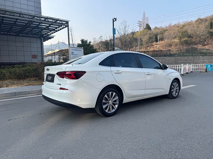 Фото 5 - Chevrolet Monza