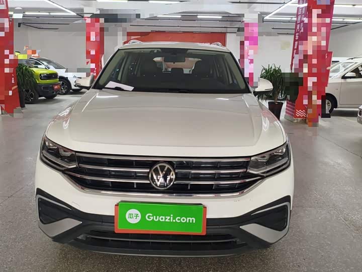 Фото 3 - Volkswagen Tiguan L Pro