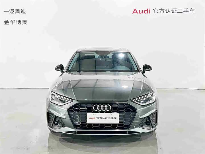 Фото 2 - Audi A4L