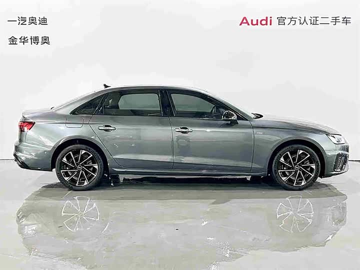 Фото 3 - Audi A4L