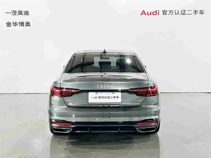 Фото 5 - Audi A4L