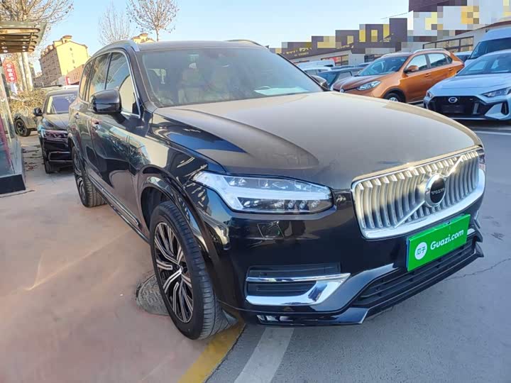 Фото 4 - Volvo XC90