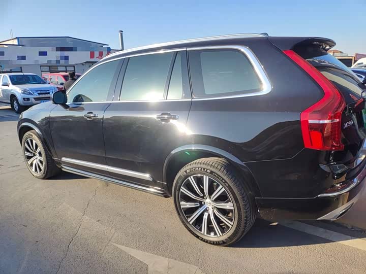 Фото 5 - Volvo XC90