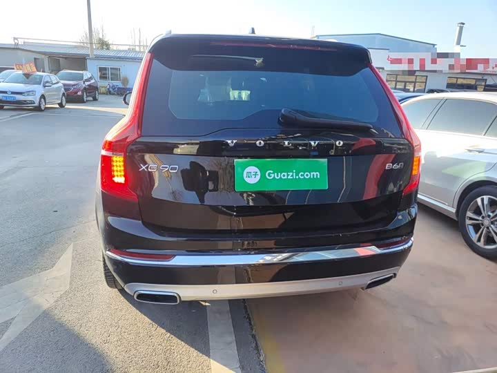 Фото 6 - Volvo XC90