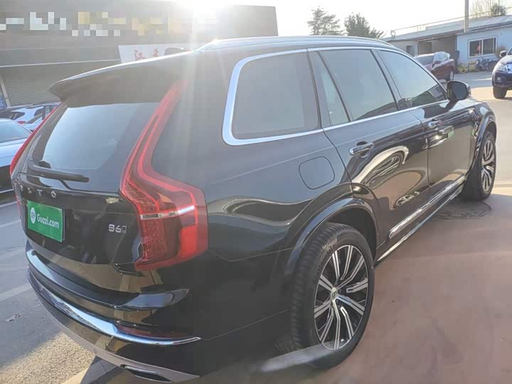 Фото 7 - Volvo XC90