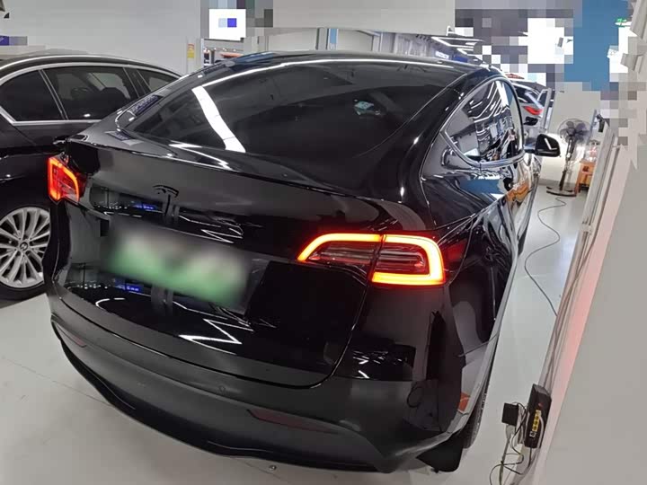 Фото 7 - Tesla Model Y