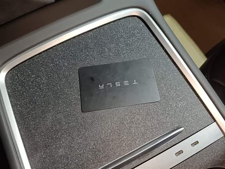 Фото 9 - Tesla Model Y