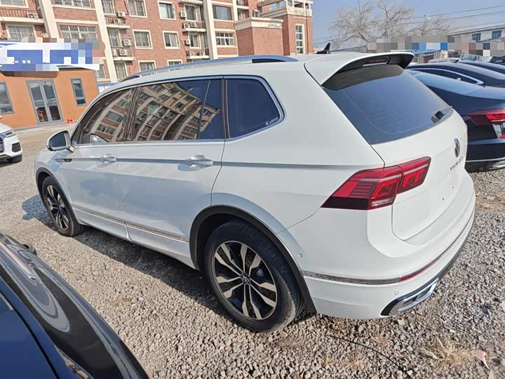 Фото 5 - Volkswagen Tiguan L Pro