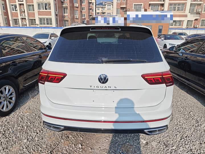 Фото 6 - Volkswagen Tiguan L Pro