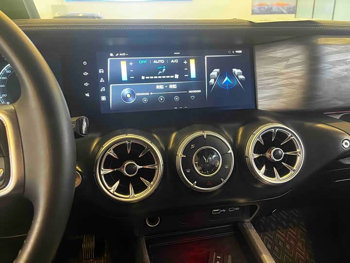 Фото 8 - Tank 300