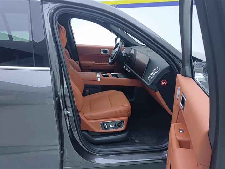 Фото 8 - LiXiang L9