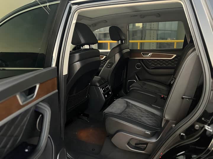 Фото 7 - Hongqi HS7