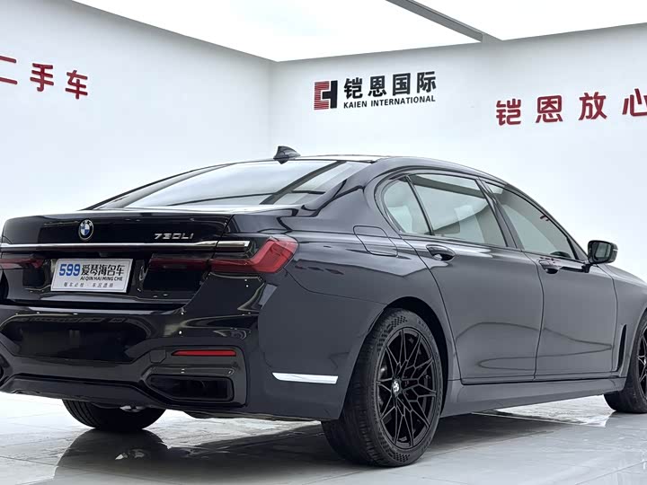 Фото 6 - BMW 7 Series