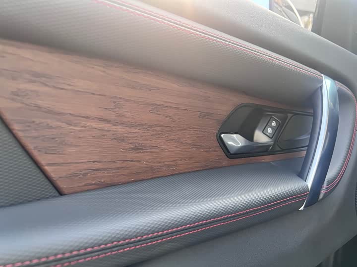 Фото 9 - Land Rover Discovery Sport