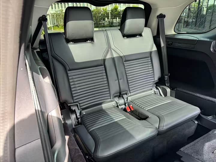 Фото 9 - Land Rover Discovery