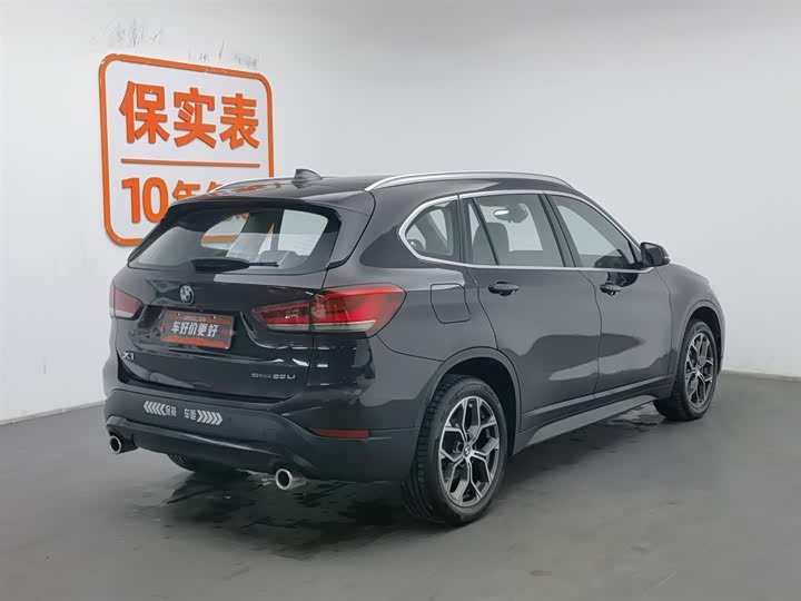 Фото 2 - BMW X1
