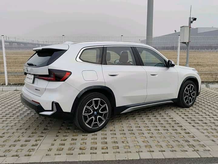 Фото 5 - BMW iX1