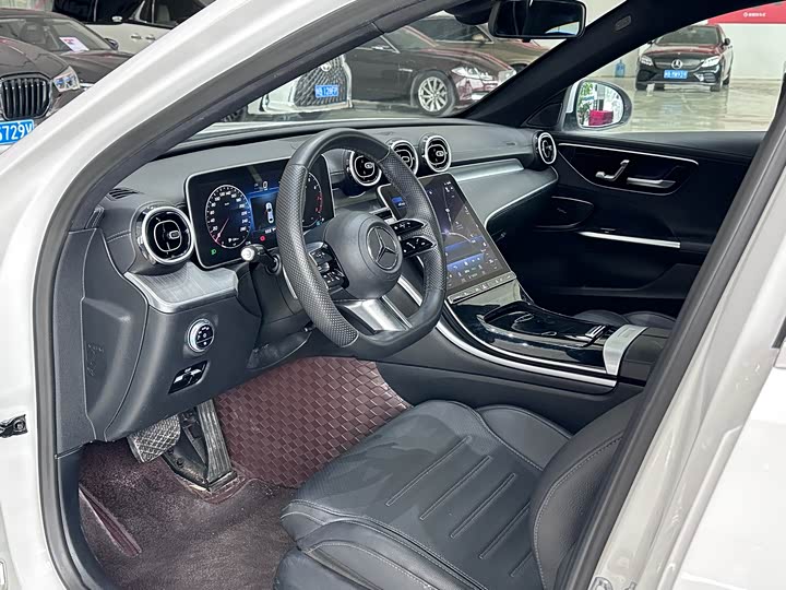 Фото 4 - Mercedes-Benz C-Class