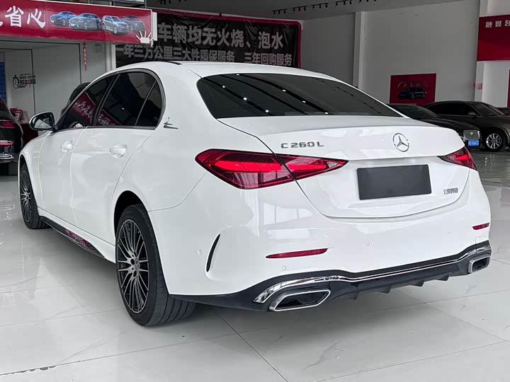 Фото 9 - Mercedes-Benz C-Class