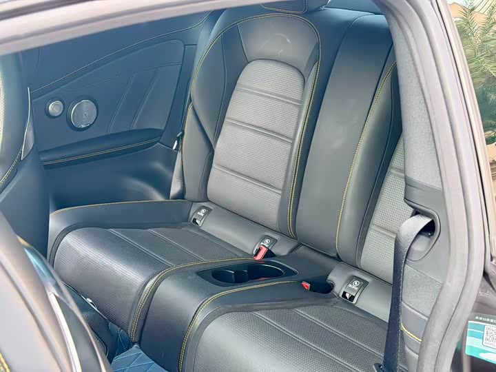 Фото 6 - Mercedes-Benz C-Class AMG