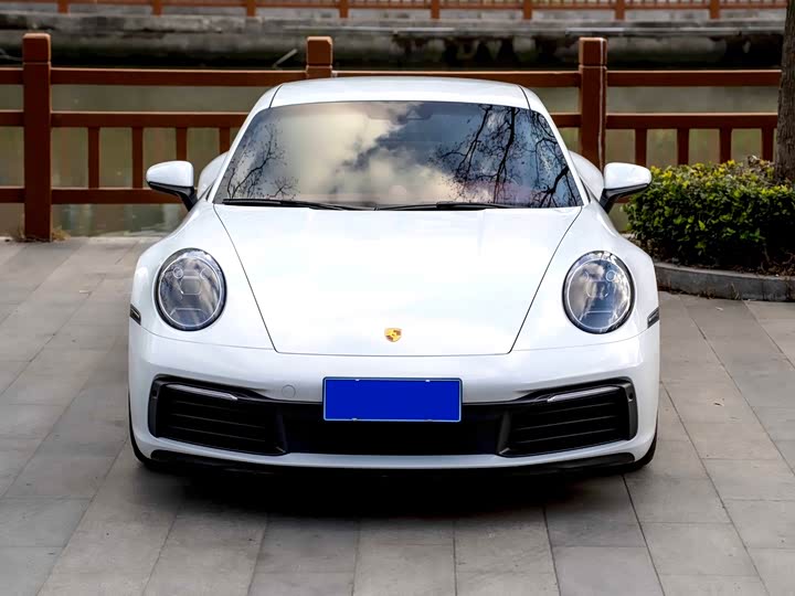 Фото 2 - Porsche 911