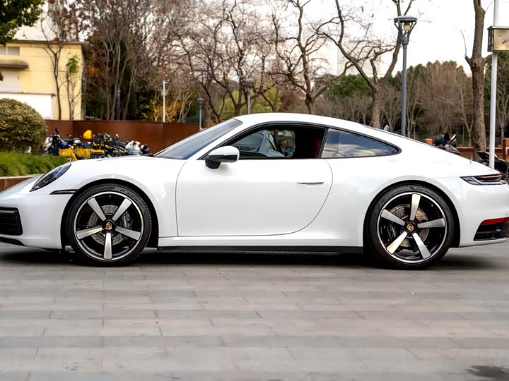 Фото 3 - Porsche 911