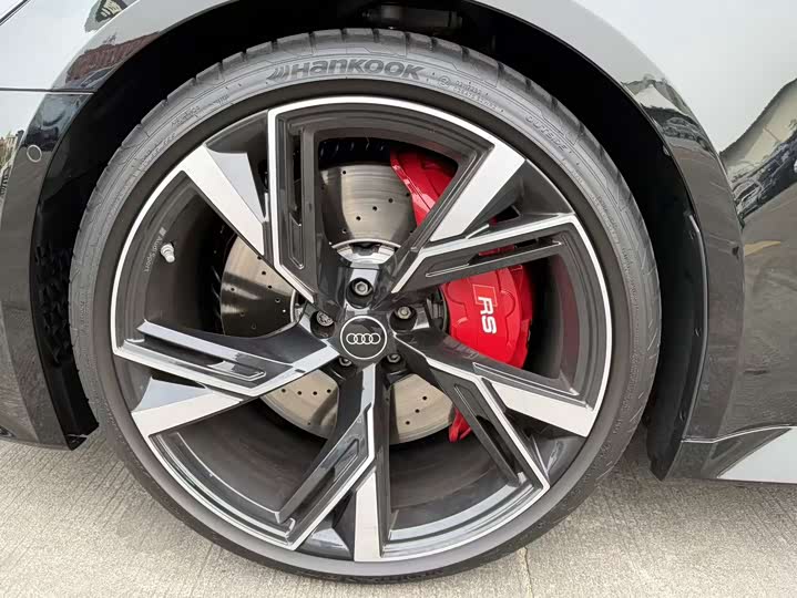 Фото 5 - Audi RS 6