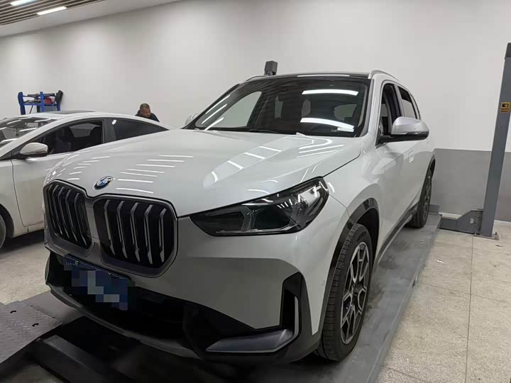 Фото 1 - BMW X1