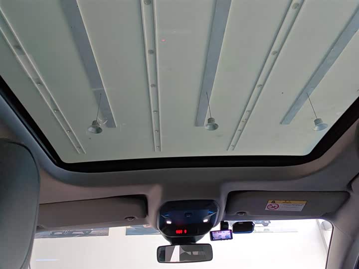 Фото 8 - Citroen C5 X