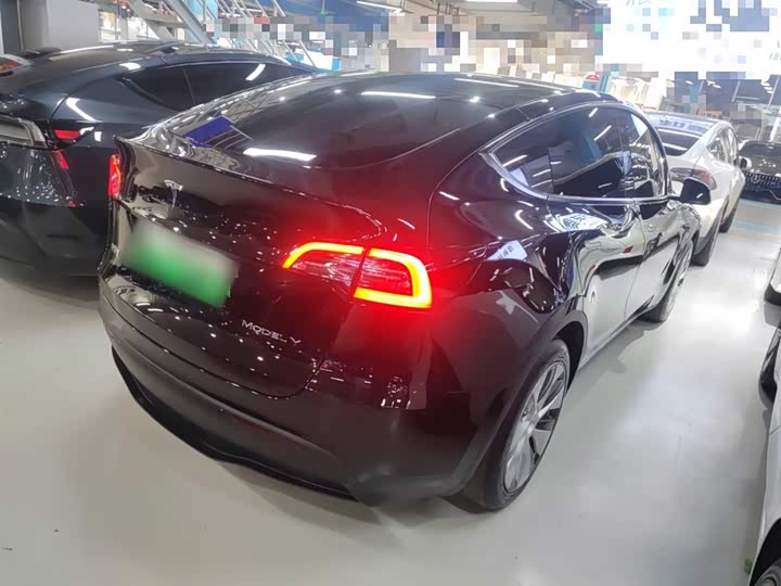 Фото 7 - Tesla Model Y