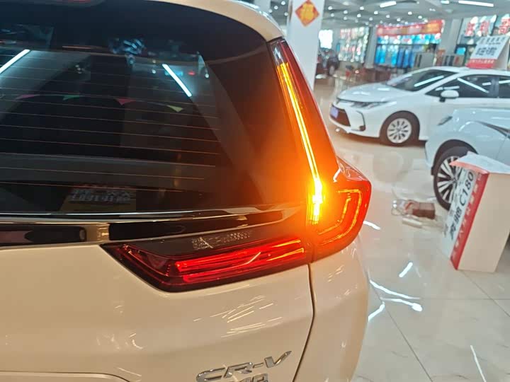 Фото 8 - Honda CR-V