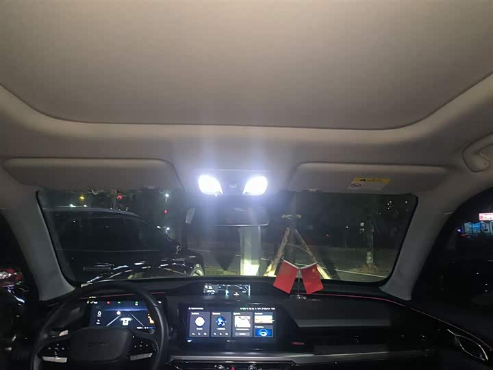 Фото 9 - Changan Oshan Z6