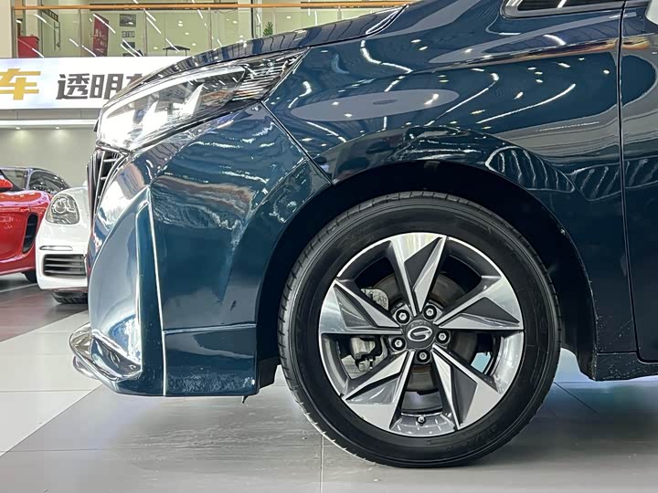 Фото 3 - GAC Trumpchi M6