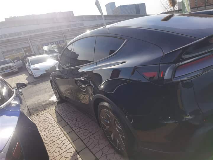 Фото 5 - Tesla Model Y