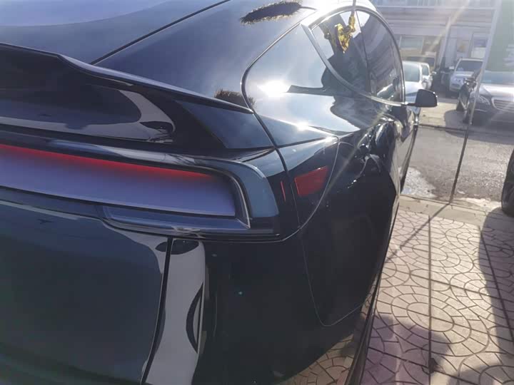 Фото 8 - Tesla Model Y