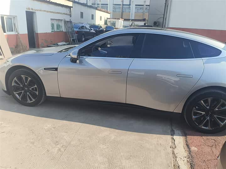 Фото 5 - XPeng P7