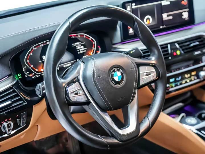 Фото 4 - BMW 6 Series GT