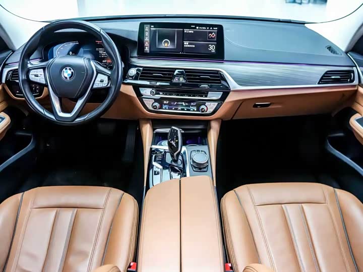 Фото 7 - BMW 6 Series GT