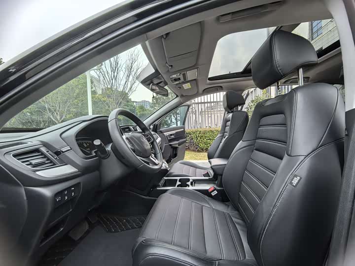 Фото 9 - Honda CR-V