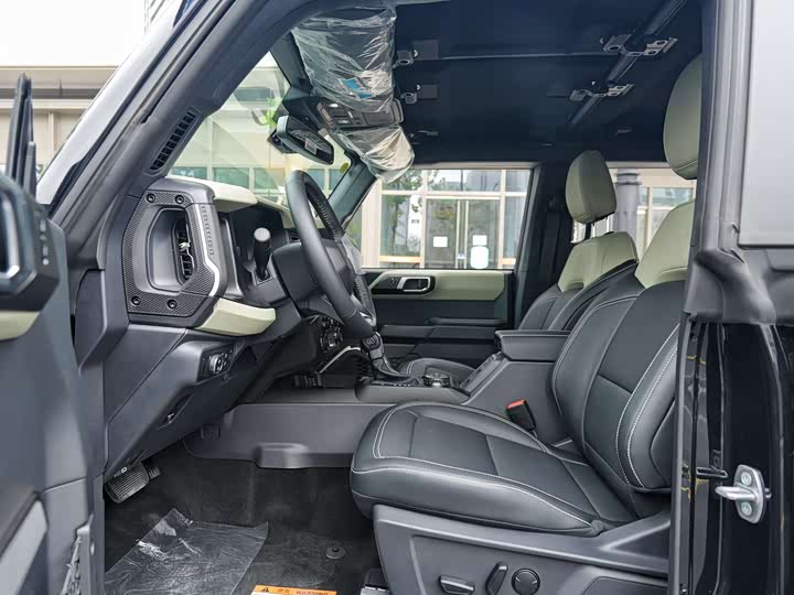 Фото 7 - Ford Bronco