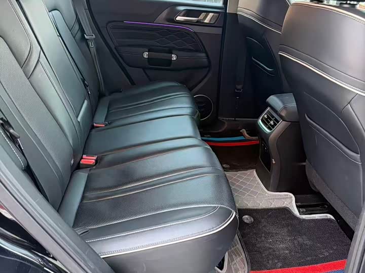 Фото 7 - Tank 300