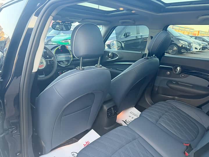 Фото 8 - Mini Countryman