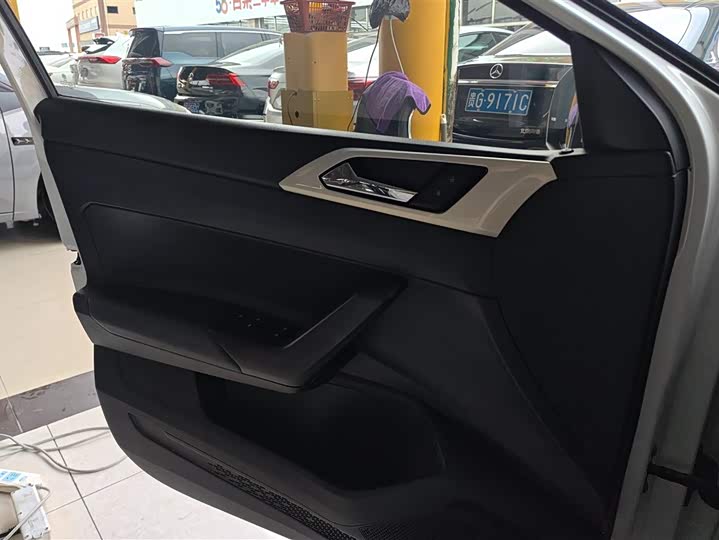 Фото 7 - Volkswagen Polo