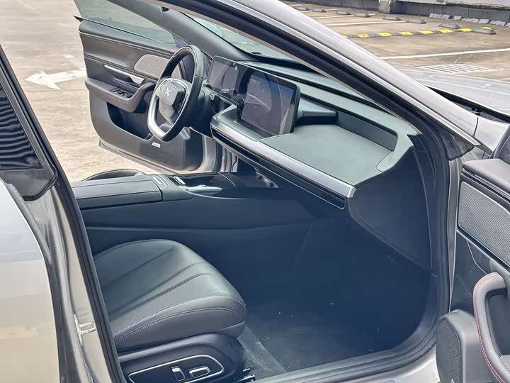 Фото 4 - XPeng P7